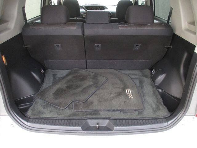 Used 2015 Scion xB FWD image 17