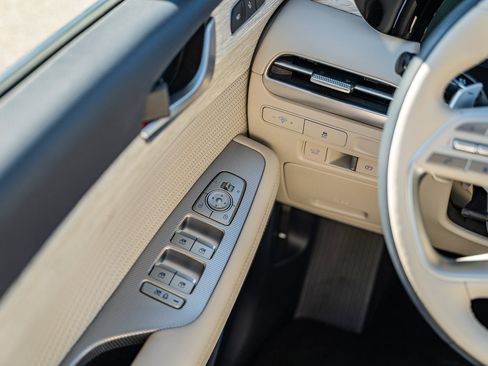 Used 2025 Hyundai Palisade Calligraphy image 37