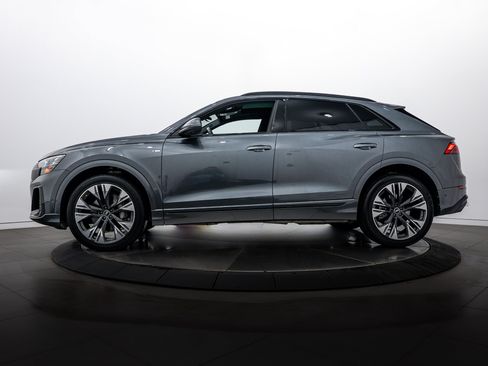 Certified 2025 Audi Q8 Prestige w/ Prestige Package image 6
