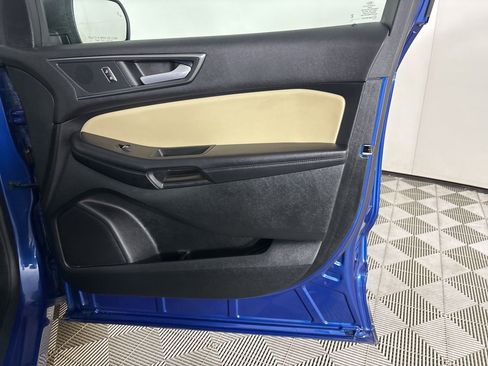 Used 2023 Ford Edge SE image 22