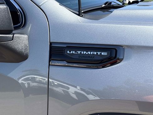 Used 2024 GMC Sierra 1500 Denali Ultimate AWD/4WD image 11