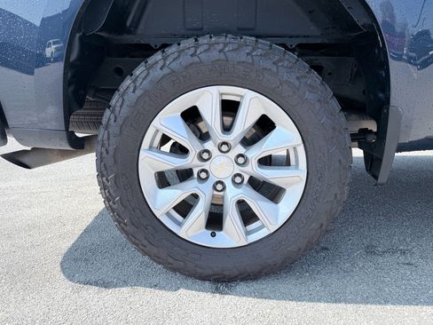 Used 2021 Chevrolet Silverado 1500 Custom image 33