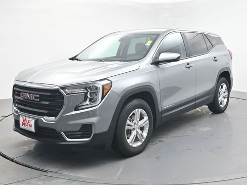 Certified 2024 GMC Terrain SLE image 1
