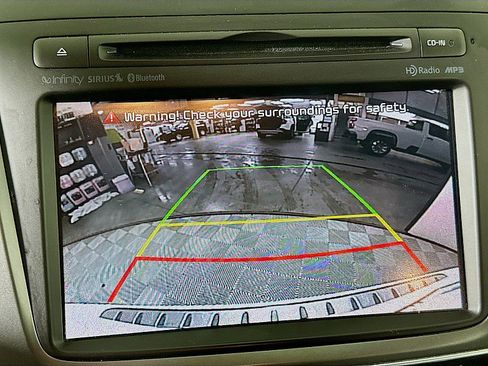 Used 2015 Kia Sorento SX image 17