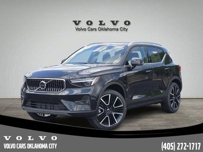Used 2025 Volvo XC40 B5 Ultra w/ Climate Package