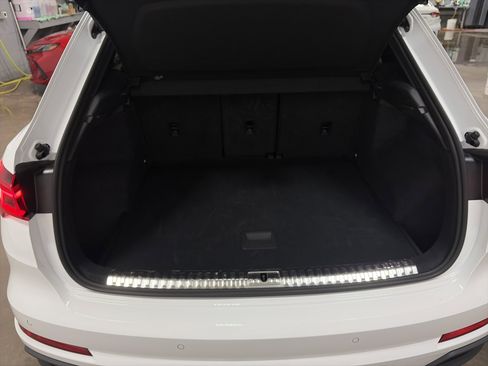 Used 2025 Audi Q3 2.0T Premium image 29