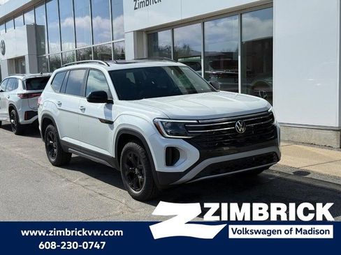 New 2026 Volkswagen Atlas Peak Edition AWD/4WD image 1
