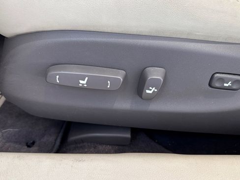 Used 2010 Lexus IS 250 RWD image 14