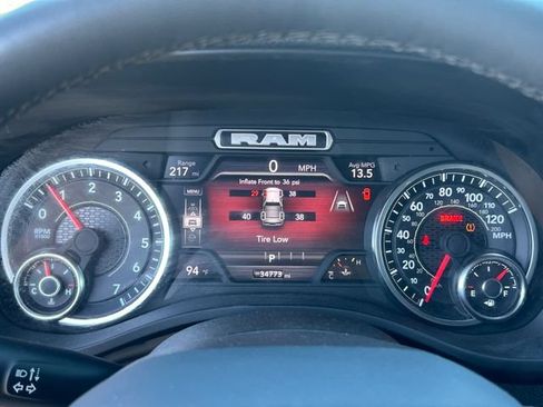 Used 2025 RAM 1500 Laramie AWD/4WD image 25