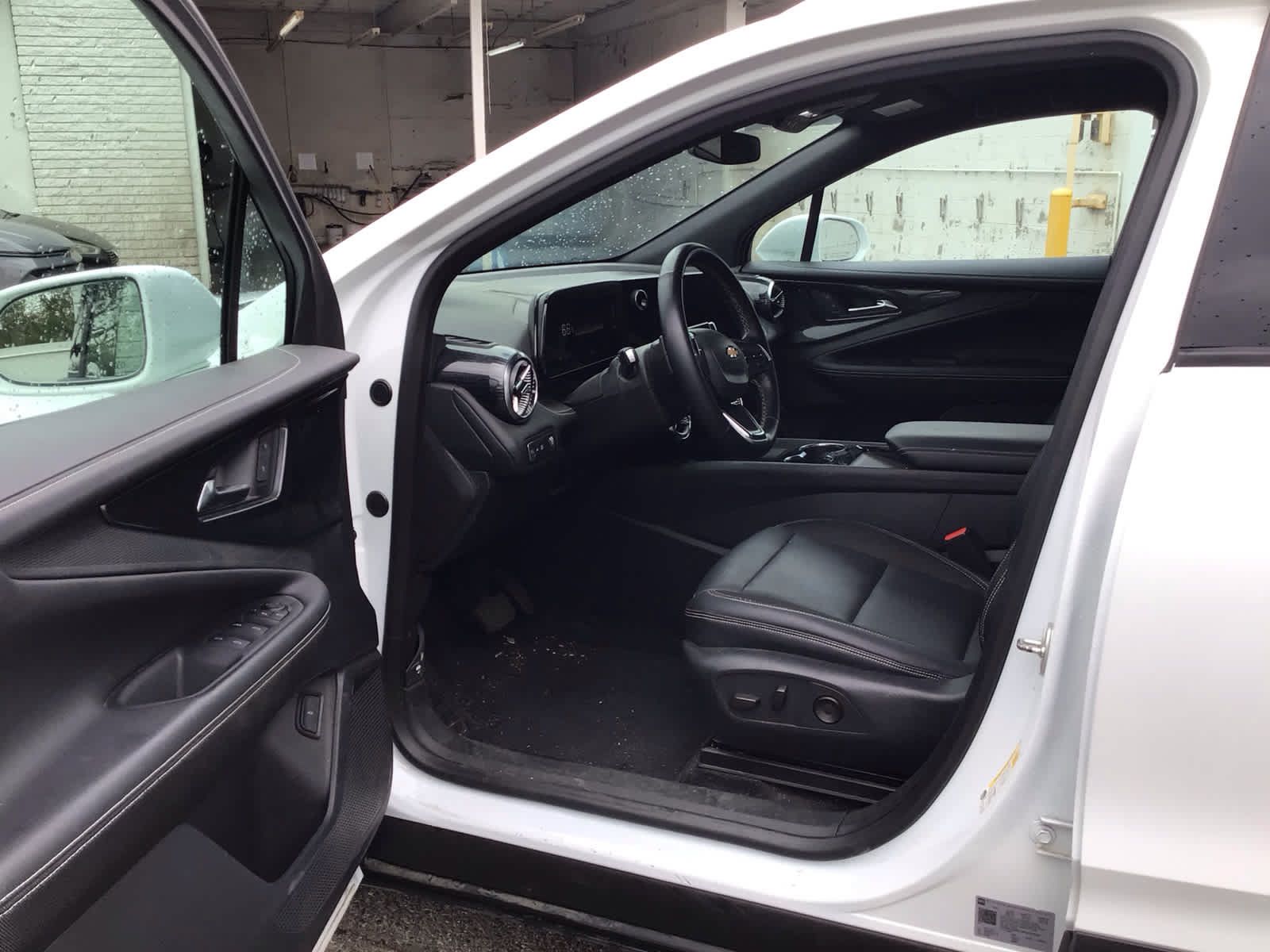 Used 2024 Chevrolet Blazer EV LT AWD/4WD image 5
