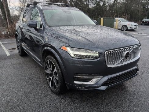 Used 2023 Volvo XC90 B6 Plus w/ Protection Package Premier image 4