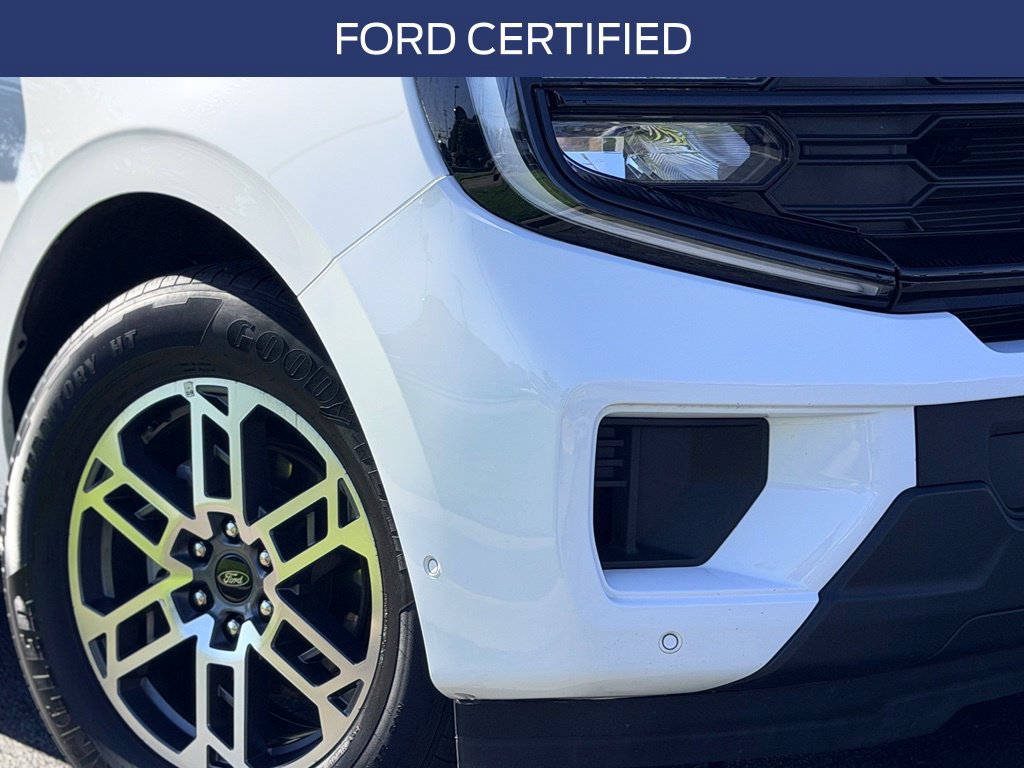 Certified 2025 Ford Expedition Max Active RWD image 3