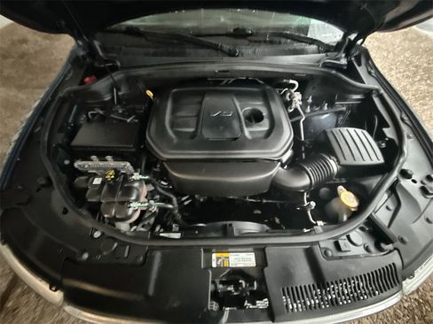 Used 2020 Dodge Durango SXT image 27