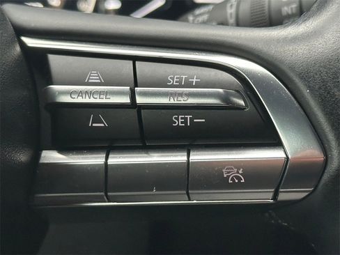 Used 2023 MAZDA MAZDA3 s image 33