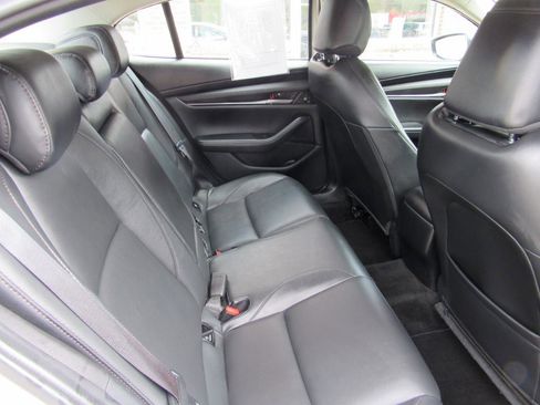 Used 2024 MAZDA MAZDA3 s FWD image 32