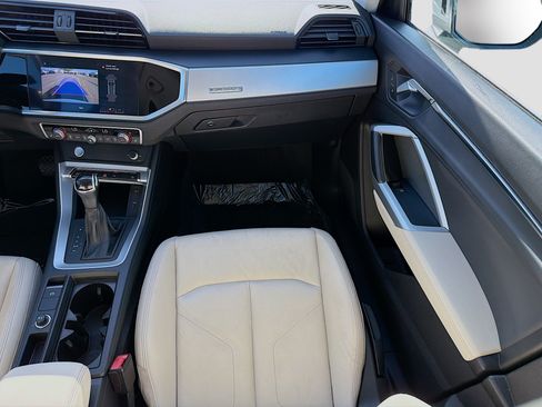 Used 2020 Audi Q3 2.0T Premium AWD/4WD image 18
