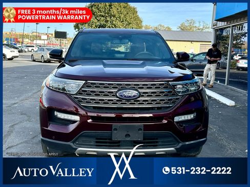 Used 2022 Ford Explorer King Ranch w/ Premium Technology Package image 2
