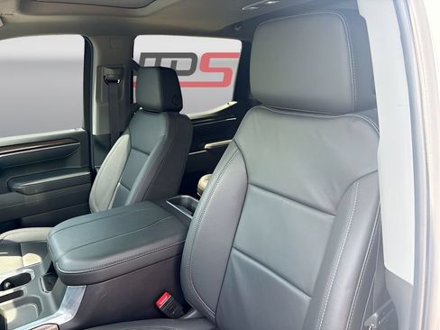 Used 2025 Chevrolet Silverado 1500 LT Trail Boss w/ Convenience Package II AWD/4WD image 21