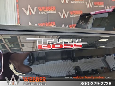 Used 2019 Chevrolet Silverado 1500 LT Trail Boss AWD/4WD image 5