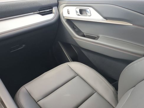 New 2026 Ford Explorer Active w/ Active Comfort Package image 49