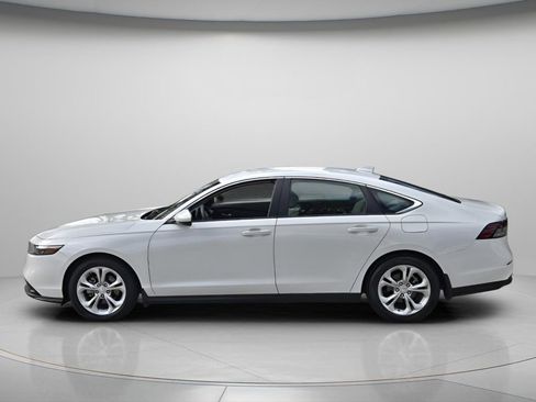 Used 2024 Honda Accord LX image 4