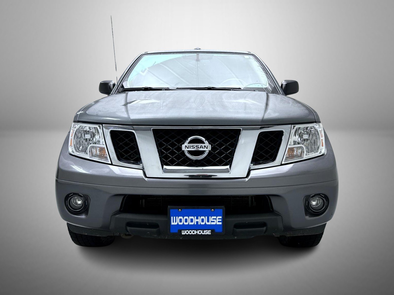 Used 2018 Nissan Frontier SV w/ Value Truck Package AWD/4WD image 2