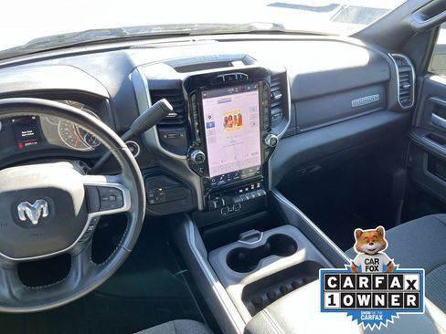 Used 2024 RAM 3500 Big Horn w/ Sport Appearance Package image 12