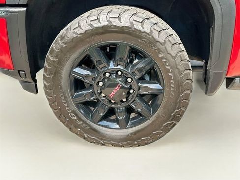 Used 2024 GMC Sierra 2500 AT4 w/ AT4 Premium Plus Package AWD/4WD image 37