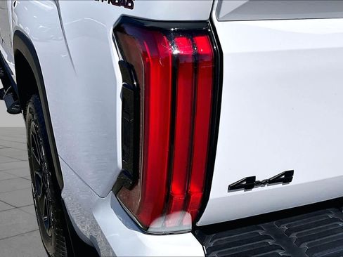 Used 2024 Toyota Tundra Limited w/ TRD Off-Road Package AWD/4WD image 28