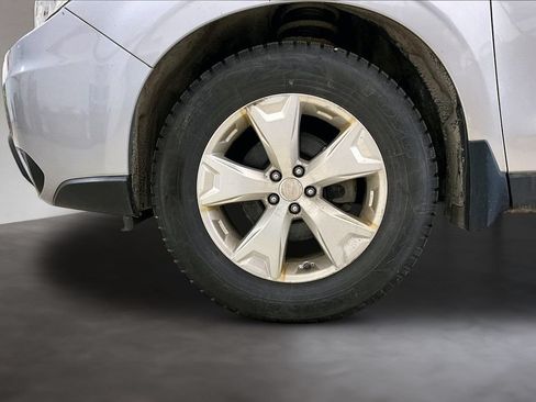 Used 2016 Subaru Forester 2.5i Premium AWD/4WD image 8