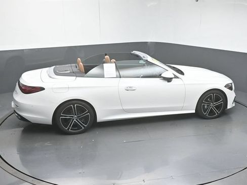 Used 2026 Mercedes-Benz CLE 300 4MATIC Cabriolet image 45