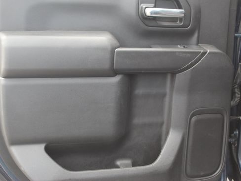 Used 2020 Chevrolet Silverado 2500 Custom w/ Custom Value Package image 23