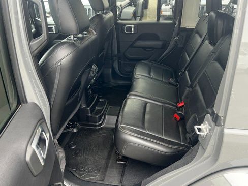 Certified 2020 Jeep Wrangler Unlimited Sahara image 8