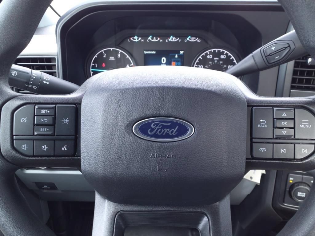 New 2024 Ford F550 4x4 Regular Cab Super Duty image 13