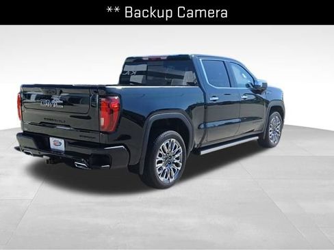 Used 2026 GMC Sierra 1500 Denali Ultimate w/ LPO, Black Badging Package AWD/4WD image 5