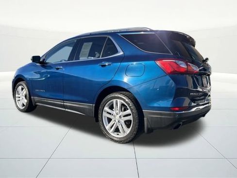 Used 2020 Chevrolet Equinox Premier image 3