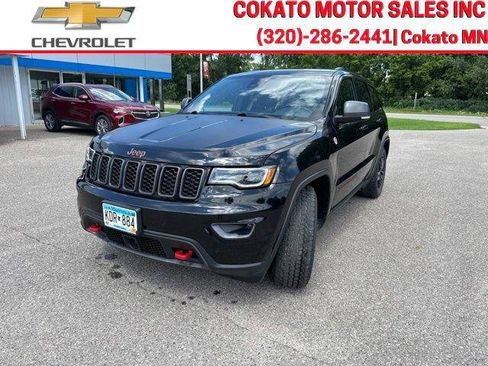 Used 2021 Jeep Grand Cherokee Trailhawk w/ Trailhawk Luxury Group AWD/4WD image 3