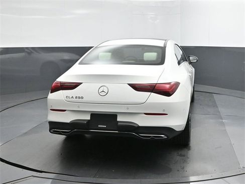 Used 2026 Mercedes-Benz CLA 250 image 8