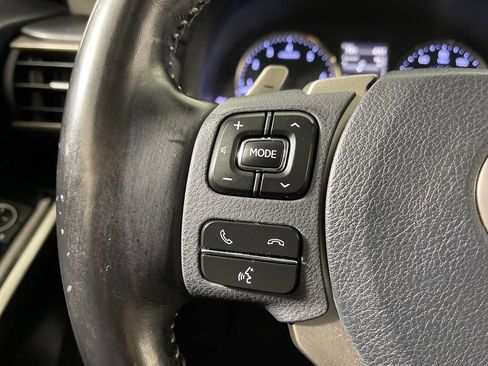 Used 2018 Lexus IS 300 AWD image 26