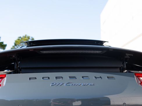 Used 2017 Porsche 911 Carrera RWD image 30
