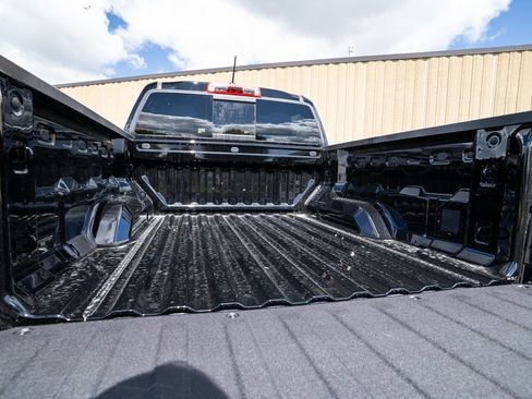 New 2026 Chevrolet Colorado W/T image 32