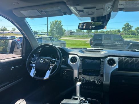 Used 2021 Toyota Tundra Platinum AWD/4WD image 37