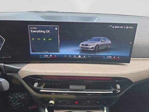 Used 2025 BMW 330i Sedan w/ Convenience Package RWD image 19