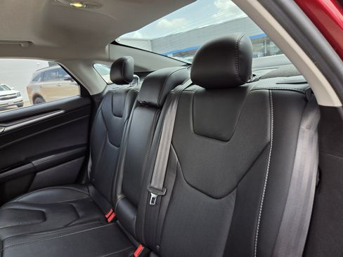 Used 2014 Ford Fusion Titanium FWD image 28