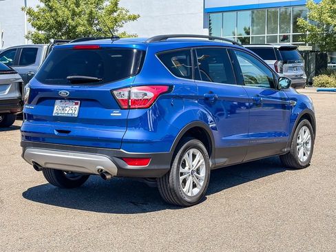 Used 2018 Ford Escape SE FWD image 4