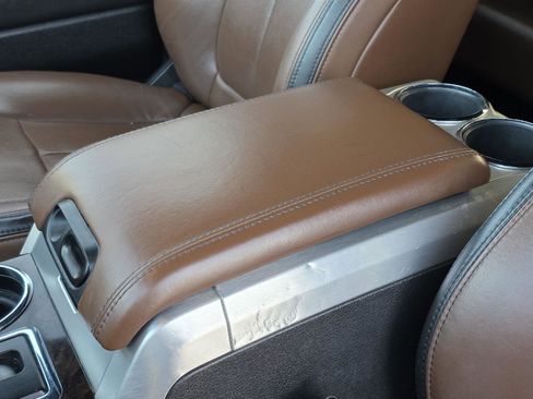 Used 2014 Ford F150 Platinum image 39