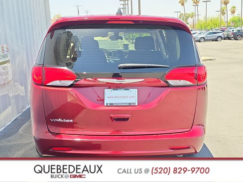 Used 2021 Chrysler Voyager LX FWD image 6