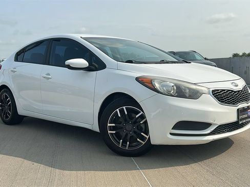 Used 2016 Kia Forte LX FWD image 5