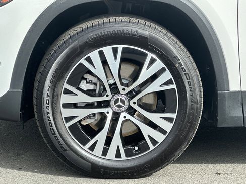 Certified 2025 Mercedes-Benz GLA 250 4MATIC image 27
