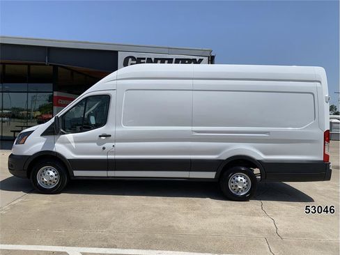 Used 2023 Ford Transit 250 148 High Roof Extended AWD image 4